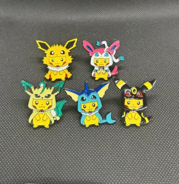 Lot de 5 pins Pikachu cosplay Evoli