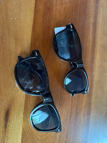 2 paires de lunettes de soleil fitagri
