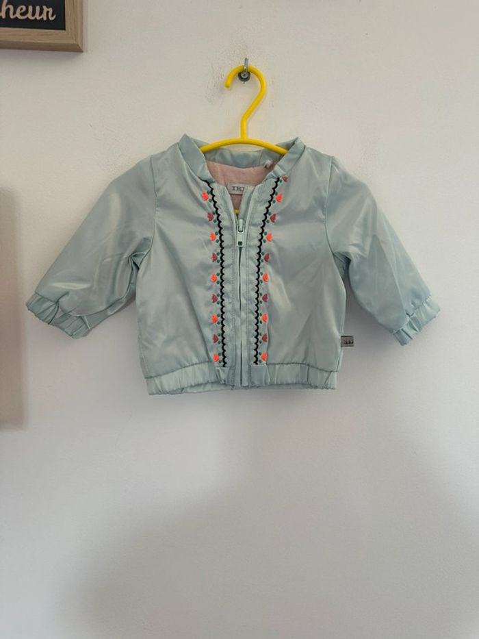 Sublime veste ikks fille satine et brodé 3 mois