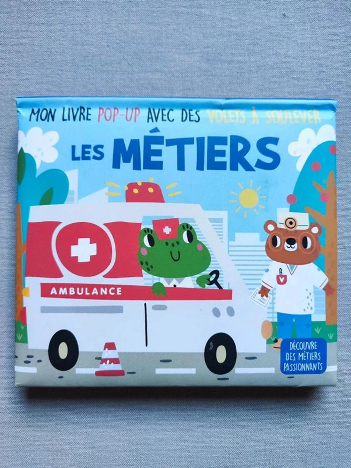 Livre pop UP avec volets à soulever - photo numéro 2