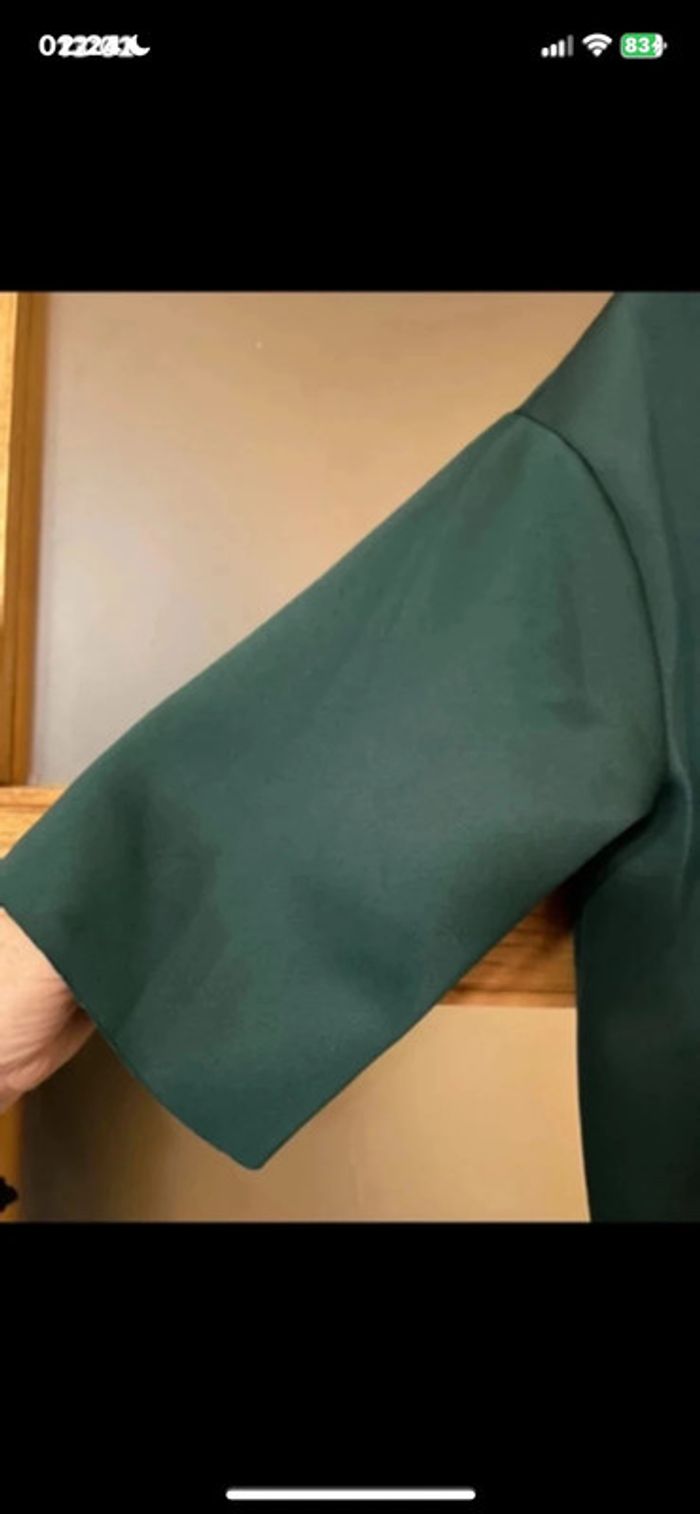Robe verte Zara, taille M. Couleur sapin - photo numéro 4