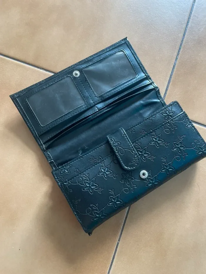 Porte feuille femme - photo numéro 2