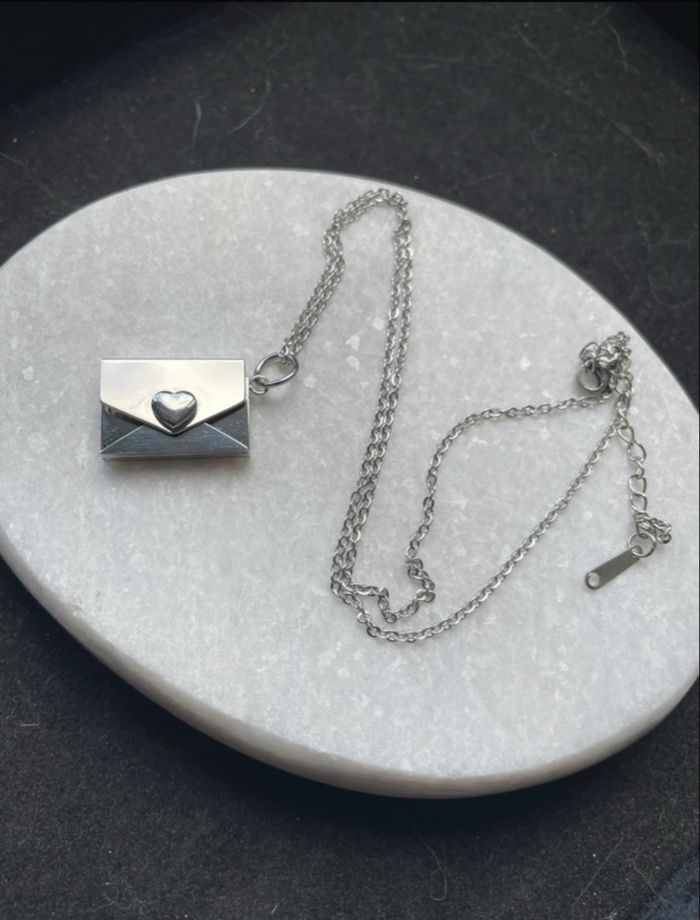 Collier enveloppe love - photo numéro 3
