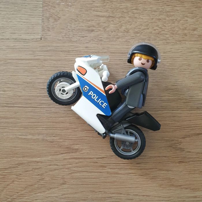 ⭐ Moto de police Playmobil ⭐
