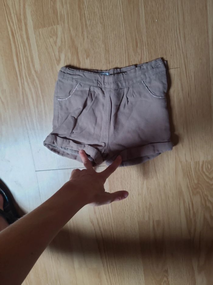Joli short tweed 23 mois tbe