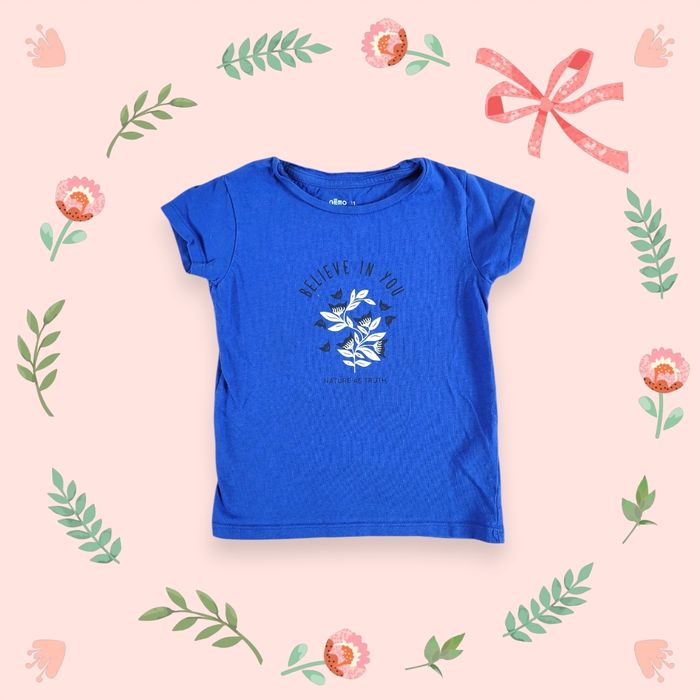 T-shirt bleu