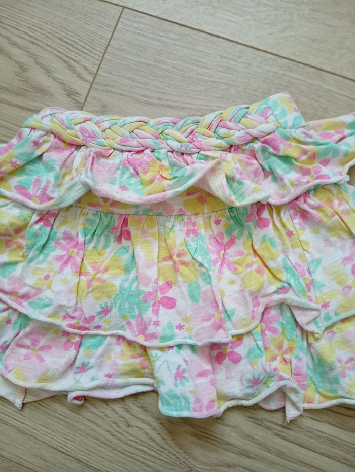 Jupe fleurie - photo numéro 2