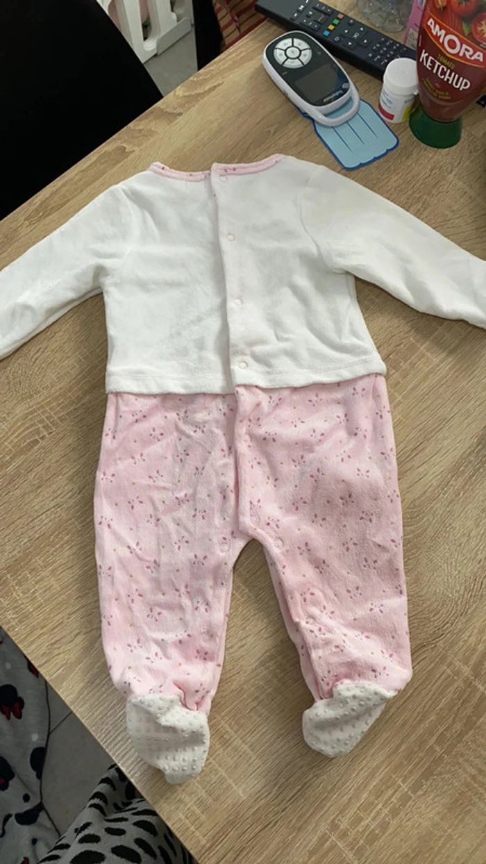 Pyjama 1 pièce 9 mois - photo numéro 3