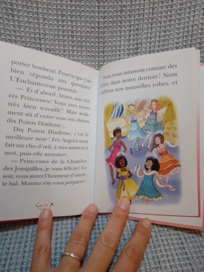 Princesse Léa et le trésor de l'hippocampe/ serie Princesse Académie T.31 - Bibliothèque rose - photo numéro 7