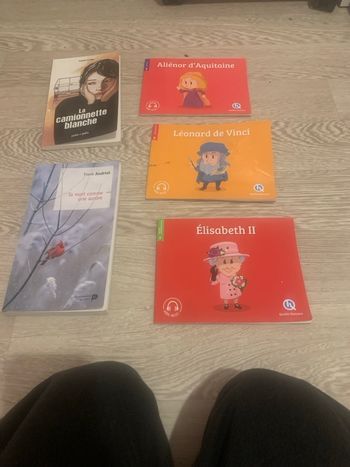 Livre histoire et livre normal