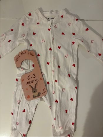 Combinaison bébé avec cœurs - 3 mois