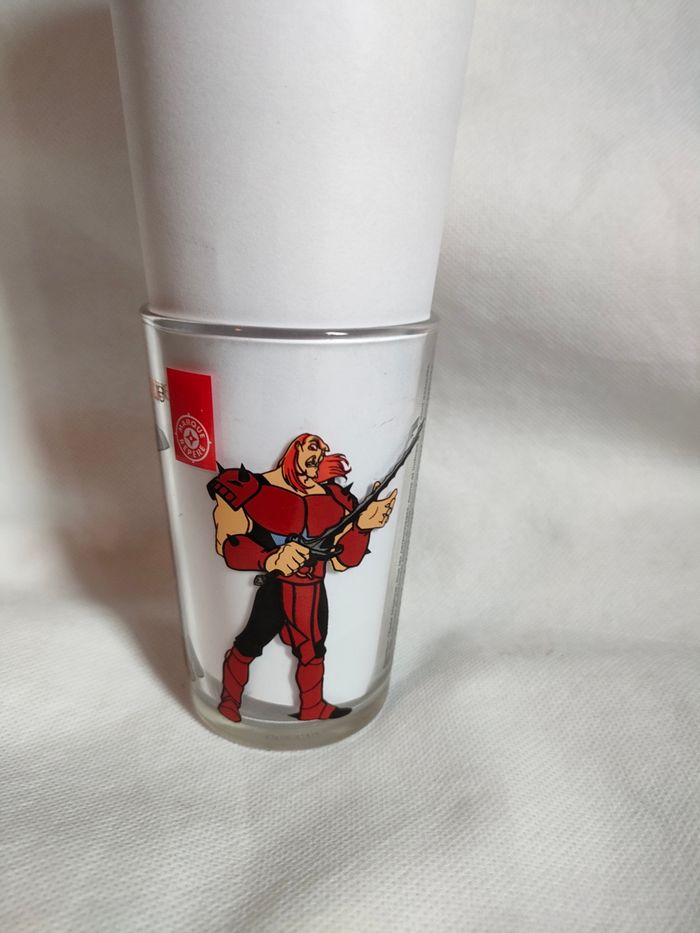 Verre marque repère Excalibur, l'épée magique Warner Bros. 1998 - photo numéro 2