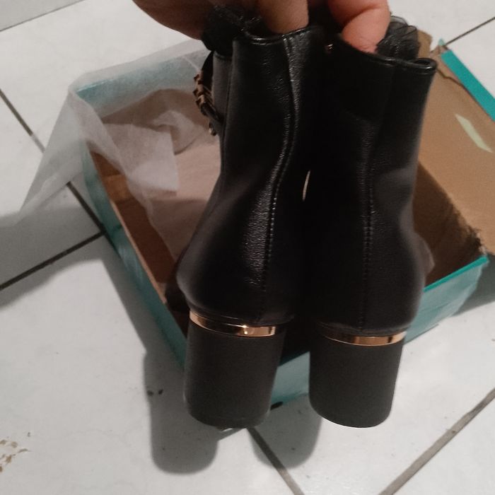 Bouttes femme - photo numéro 6