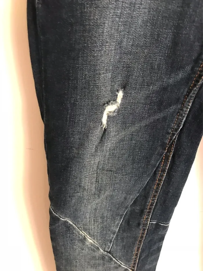 Jeans Pull and Bear a trous skinny taille 38 - photo numéro 4