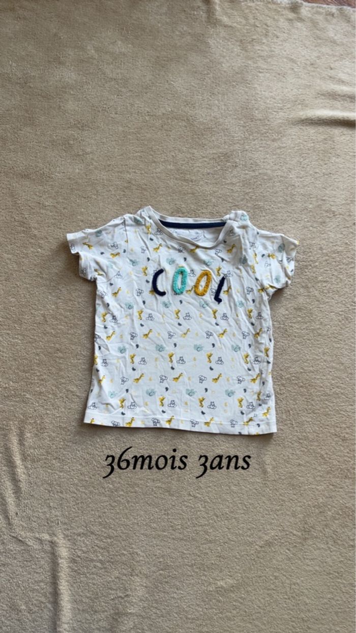 TEE shirt 3ans