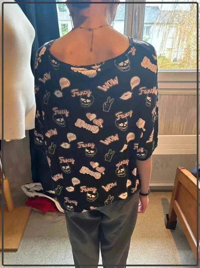 T  shirt  taille  34 - photo numéro 2