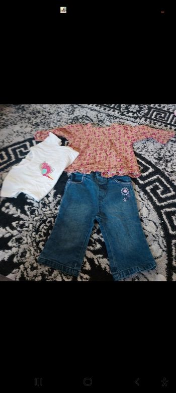 Ensanble bébé fille 9mois