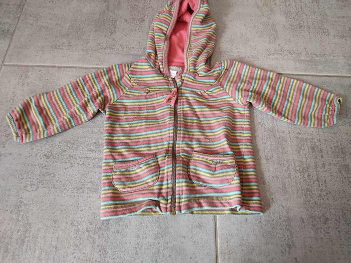 Gilet à capuche 12 mois