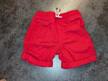 Short bébé garçon 2/3 ans comme NEUF