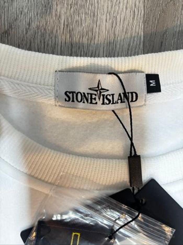 Pull Stone island Blanc - photo numéro 3