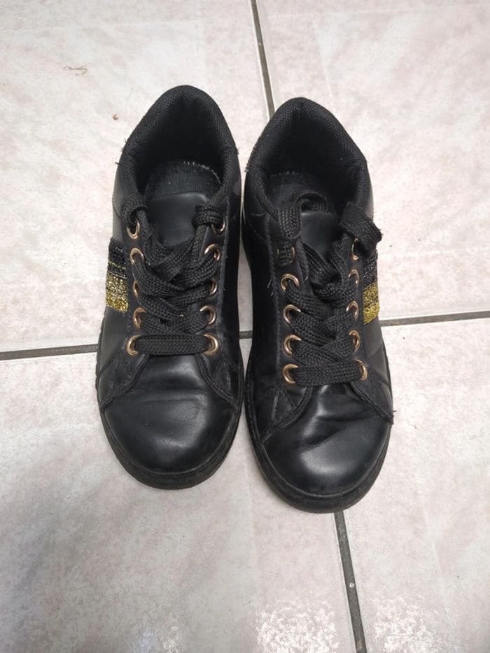 Baskets noir or paillettes 32