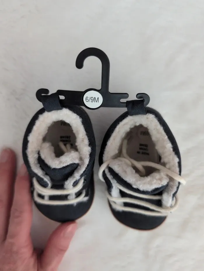 Chaussures 6/9 mois - photo numéro 3