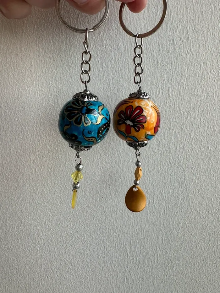Lot de 2 porte-clés de fabrication artisanale - photo numéro 2