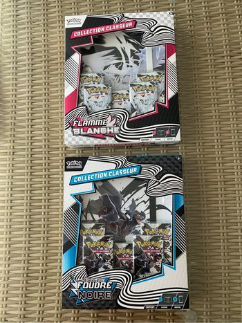 2 classeur Pokemon ev10.5 noir et blanc FR Scellé