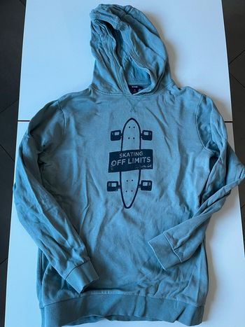 Sweat à capuche bleu garçon