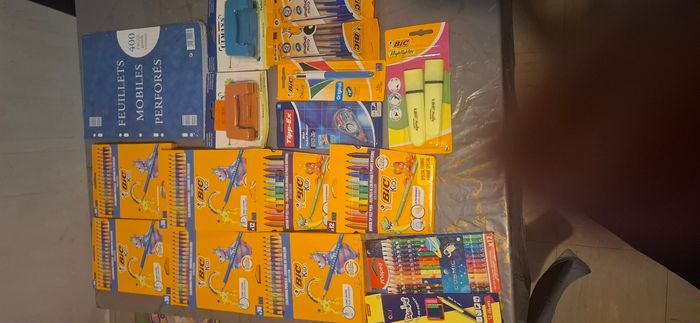 Lot fournitures scolaires - photo numéro 4