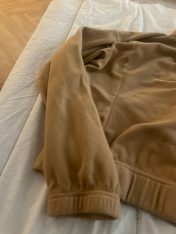 Pull neuf - photo numéro 3