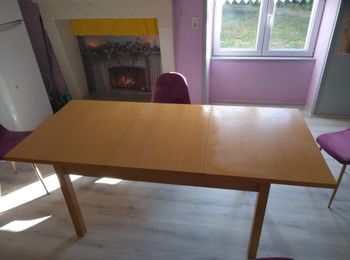 Belle table massive moderne transformable 4/8 places