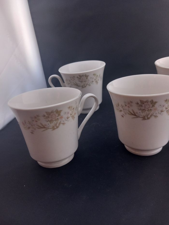 4 Tasses avec motifs fleurs Diadem - photo numéro 3