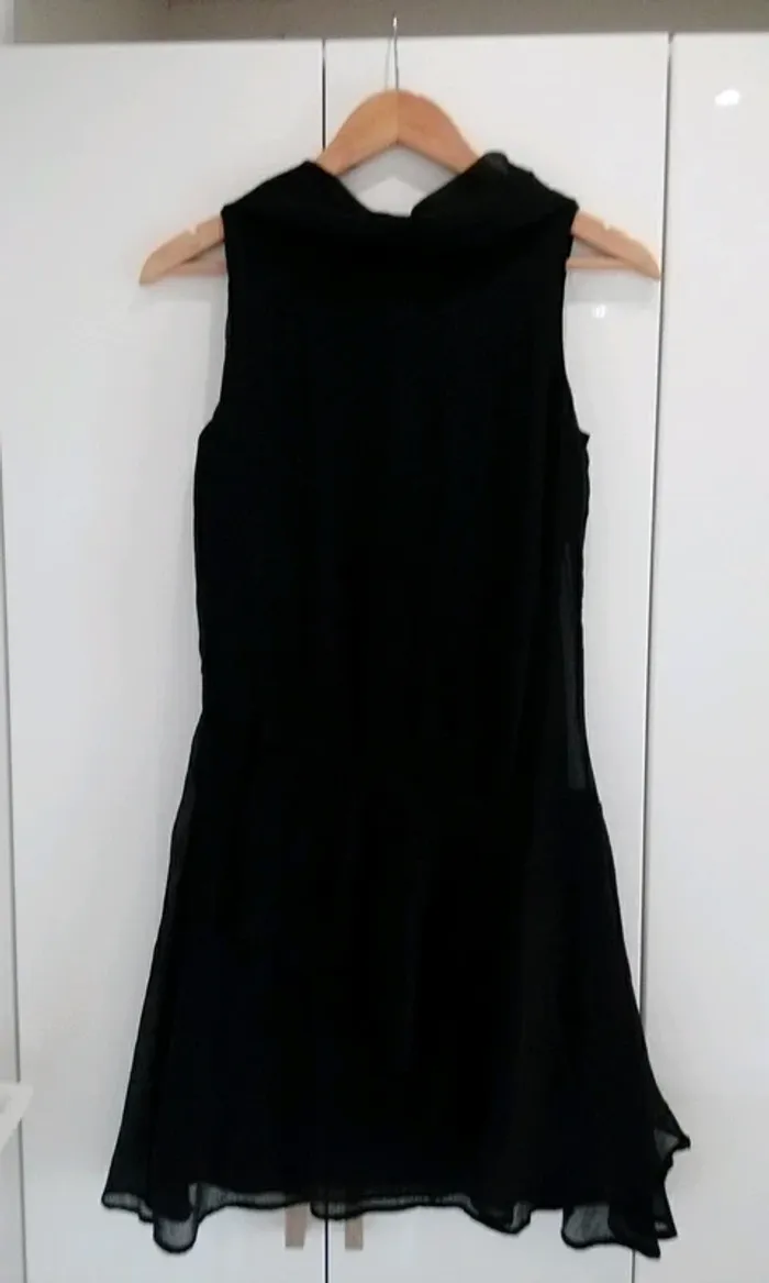 Petite robe noire - T.36 - photo numéro 3