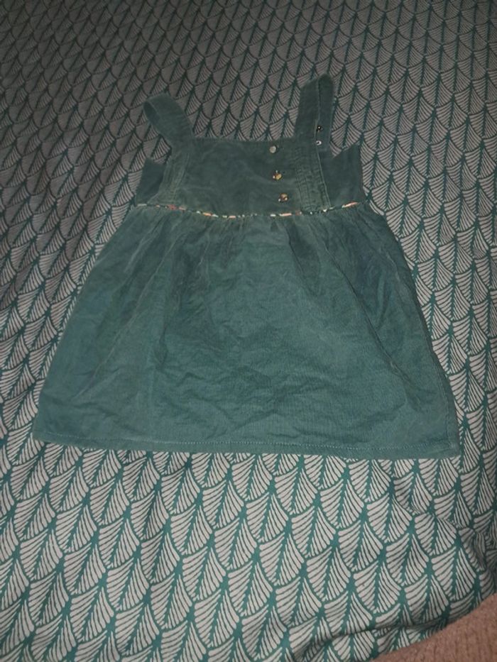 Robe à bretelles en velours vert marque tape à l'oeil 23 mois