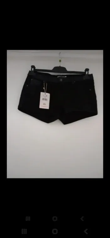 Short noir neuf avec étiquette – Jennyfer – Taille 40