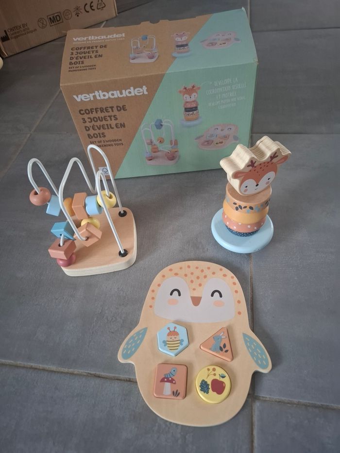 Coffret 3  jeux d'éveil en bois