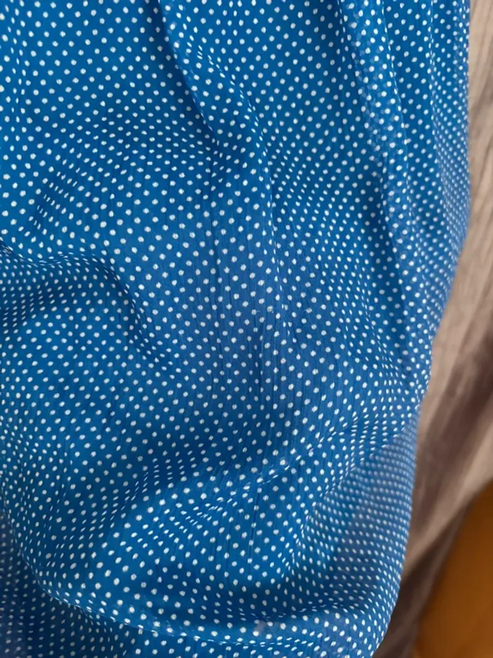 Belle robe mousseline bleue à pois dos dentelle XXXL/46 - photo numéro 4