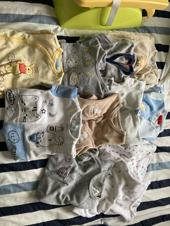 Lot 11 pyjamas 3 mois