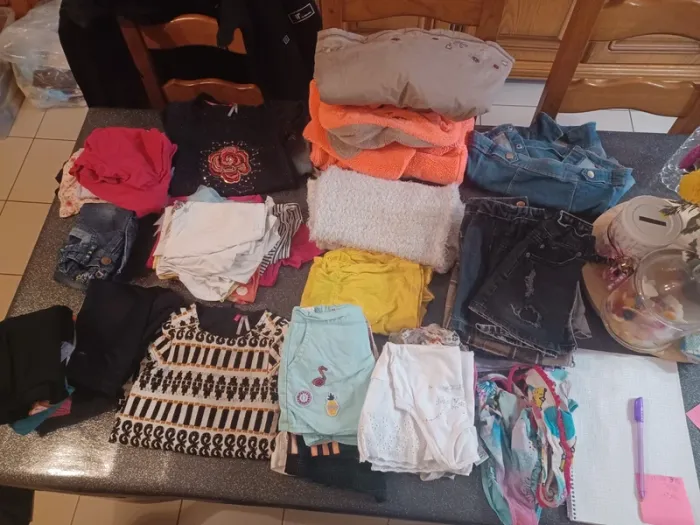 Gros lots 4 ans fille 48 articles