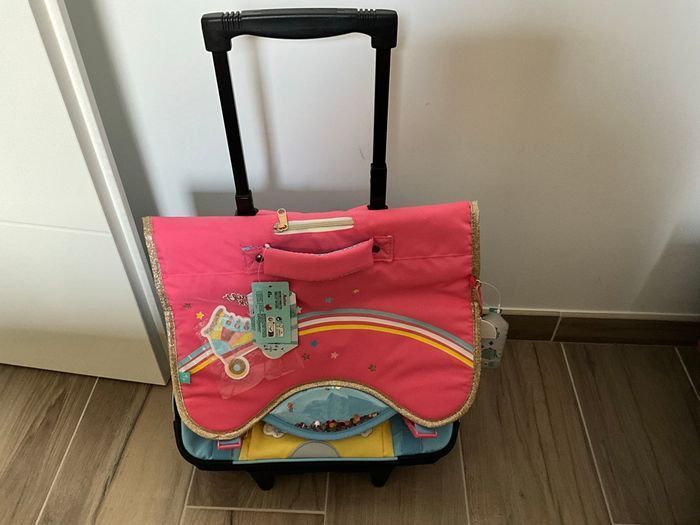 Cartable trolley, neuf, 30 % avec code remise