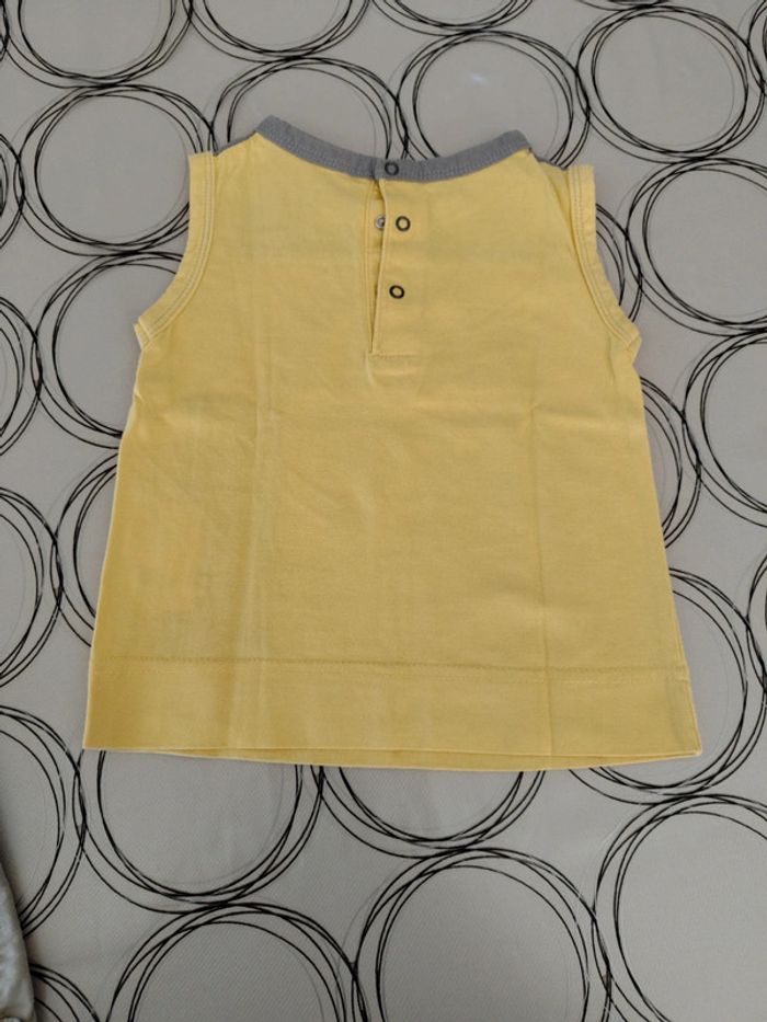 Débardeur 12 mois comme neuf - photo numéro 2