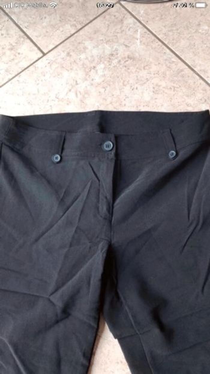 Pantacourt noir - photo numéro 2