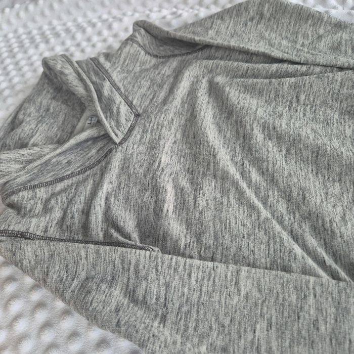 Tee-shirt manches longues 8 ans - photo numéro 2
