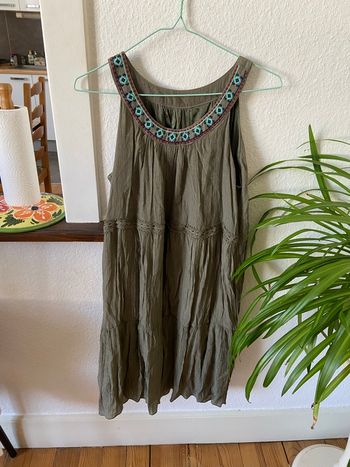 Robe kaki débardeur