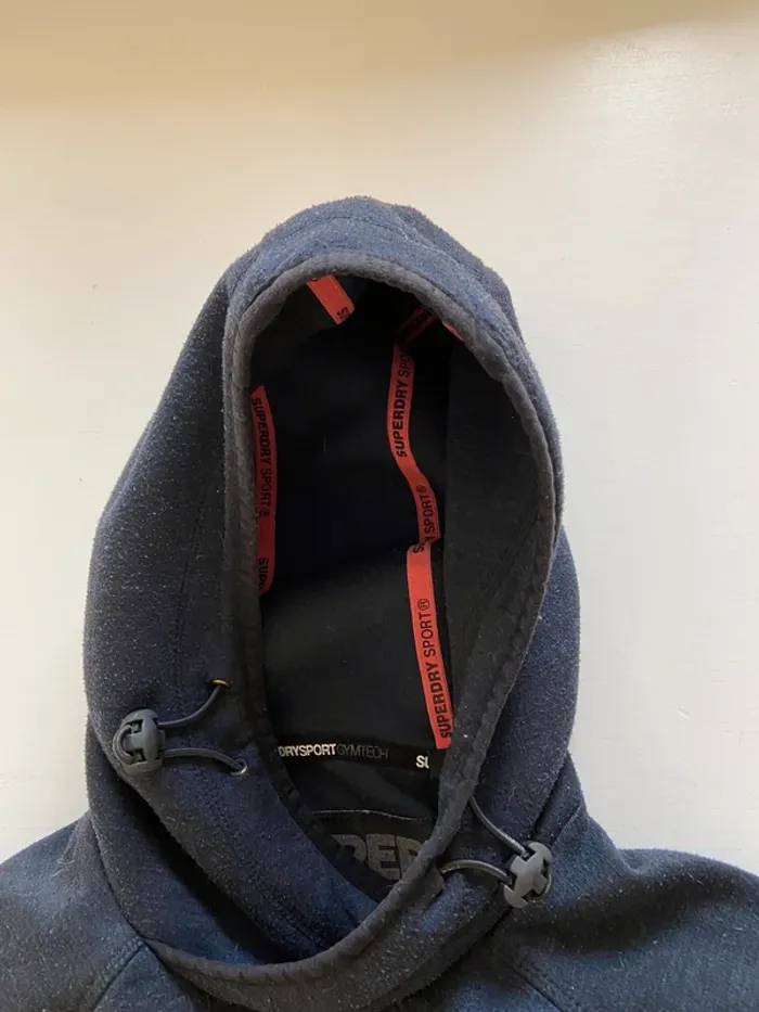 Sweat superdry taille s ou 16 ans - photo numéro 3