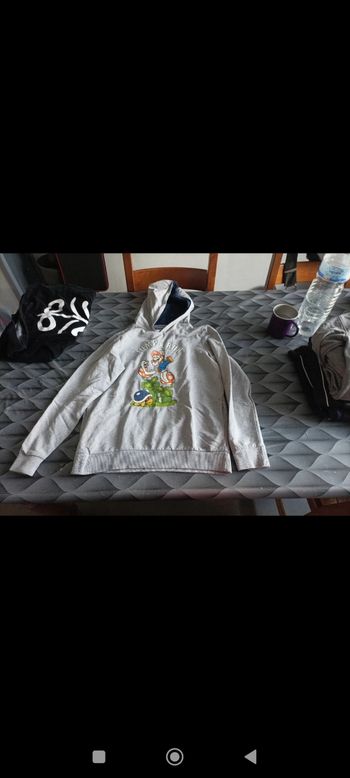Sweat Mario kart 12 ans