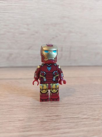 Figurine type lego Iron Man Marvel