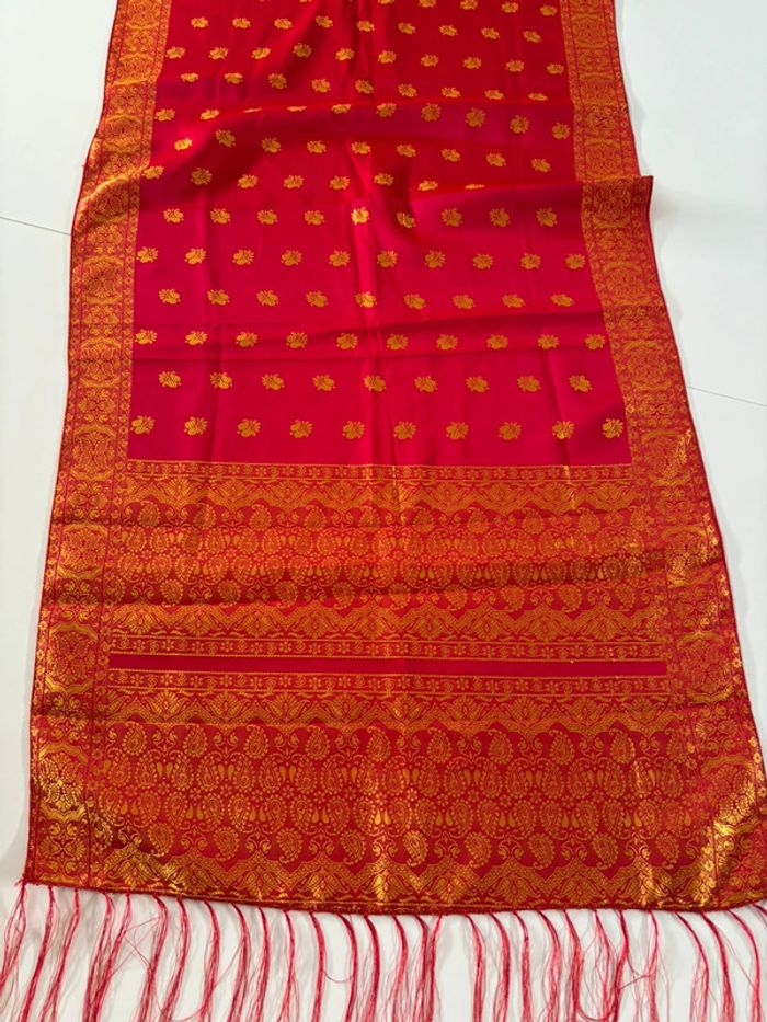 Tissu Balinais - Rouge et Or - 53 x 180 cm - photo numéro 2