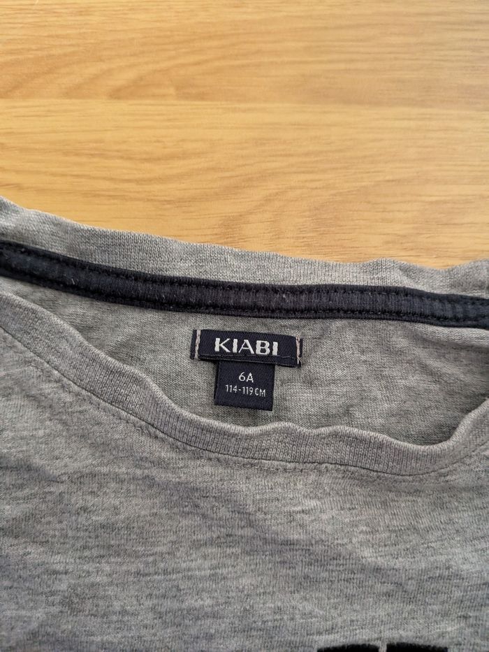 T-shirt manches longues gris Kiabi – Taille 6 ans 🐻 - photo numéro 3